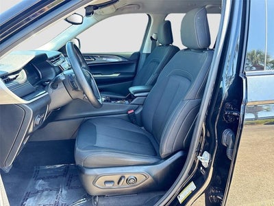 2021 Jeep Grand Cherokee L Laredo
