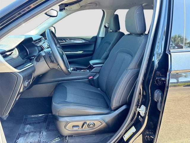 2021 Jeep Grand Cherokee L Laredo