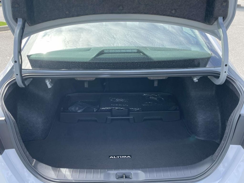 2026 Nissan Altima SR