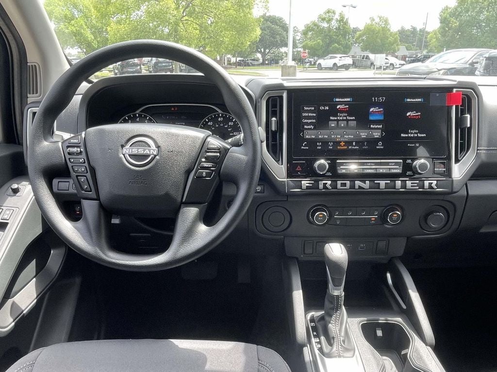 2026 Nissan Frontier Crew Cab SV