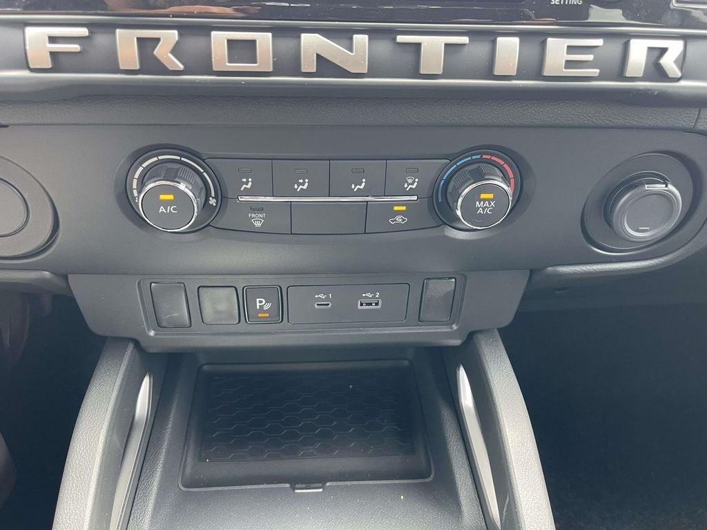 2026 Nissan Frontier Crew Cab SV