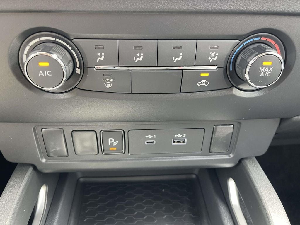 2026 Nissan Frontier Crew Cab SV