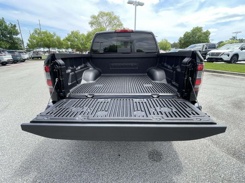 2026 Nissan Frontier Crew Cab SV