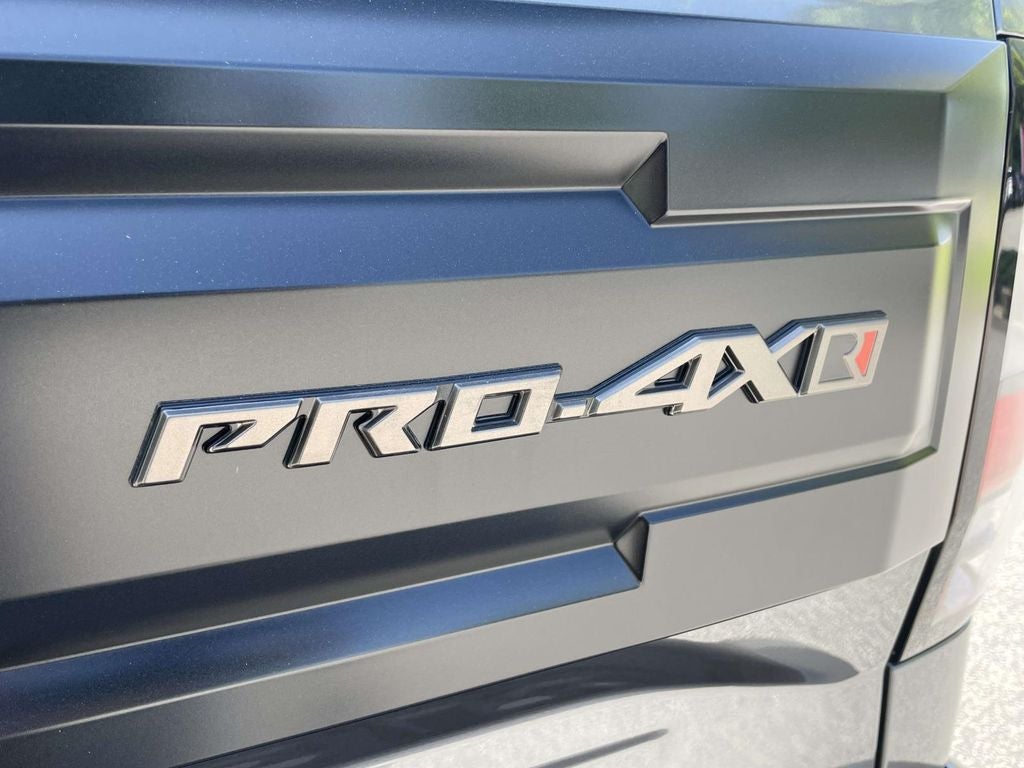 2026 Nissan Frontier PRO-4X w/R Package