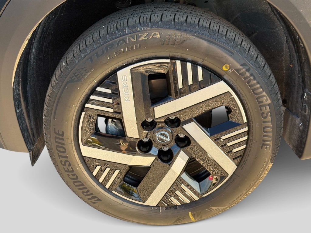 2027 Nissan Kicks SV