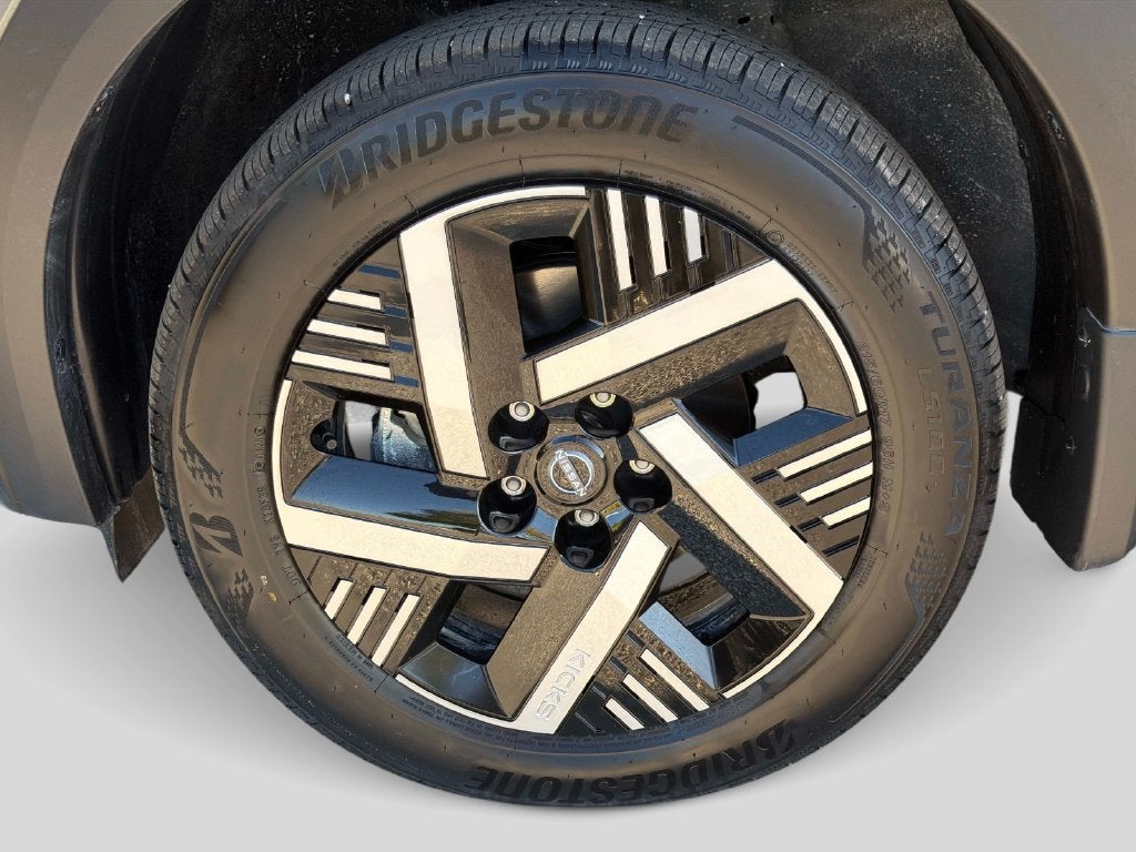 2027 Nissan Kicks SV