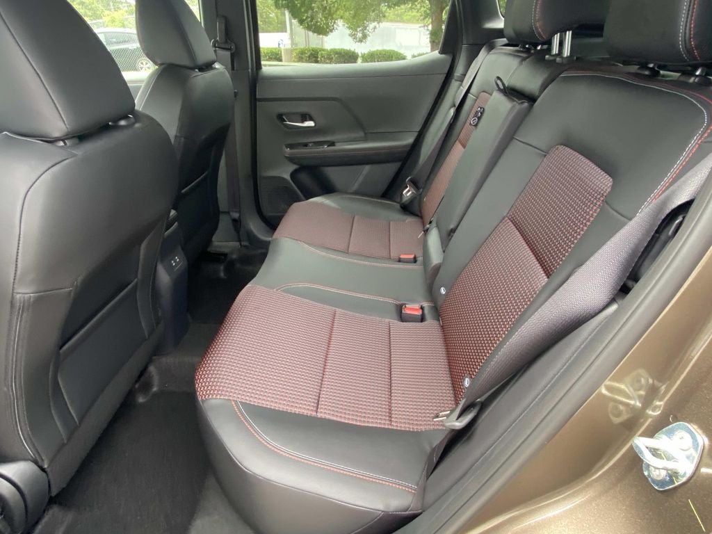 2025 Nissan Kicks SR - Photo 10