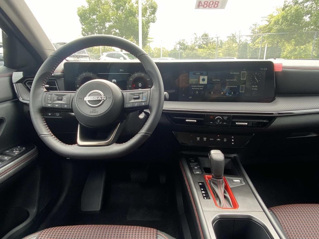 2025 Nissan Kicks SR - Photo 11