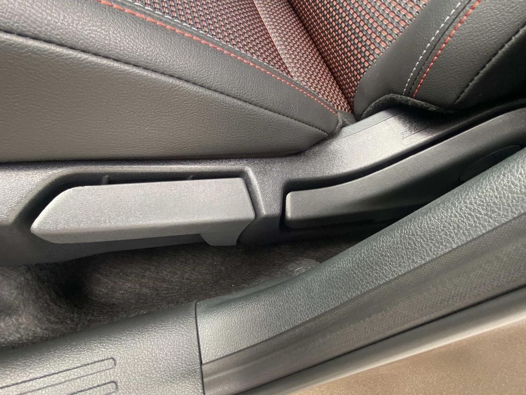 2025 Nissan Kicks SR - Photo 14