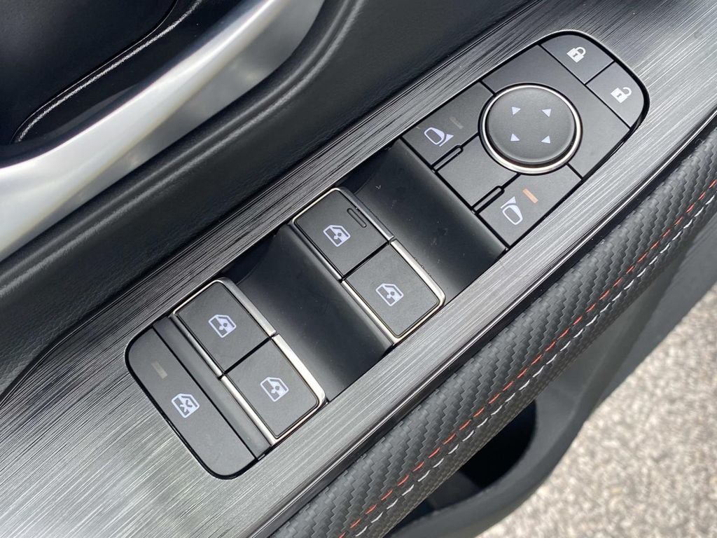 2025 Nissan Kicks SR - Photo 16
