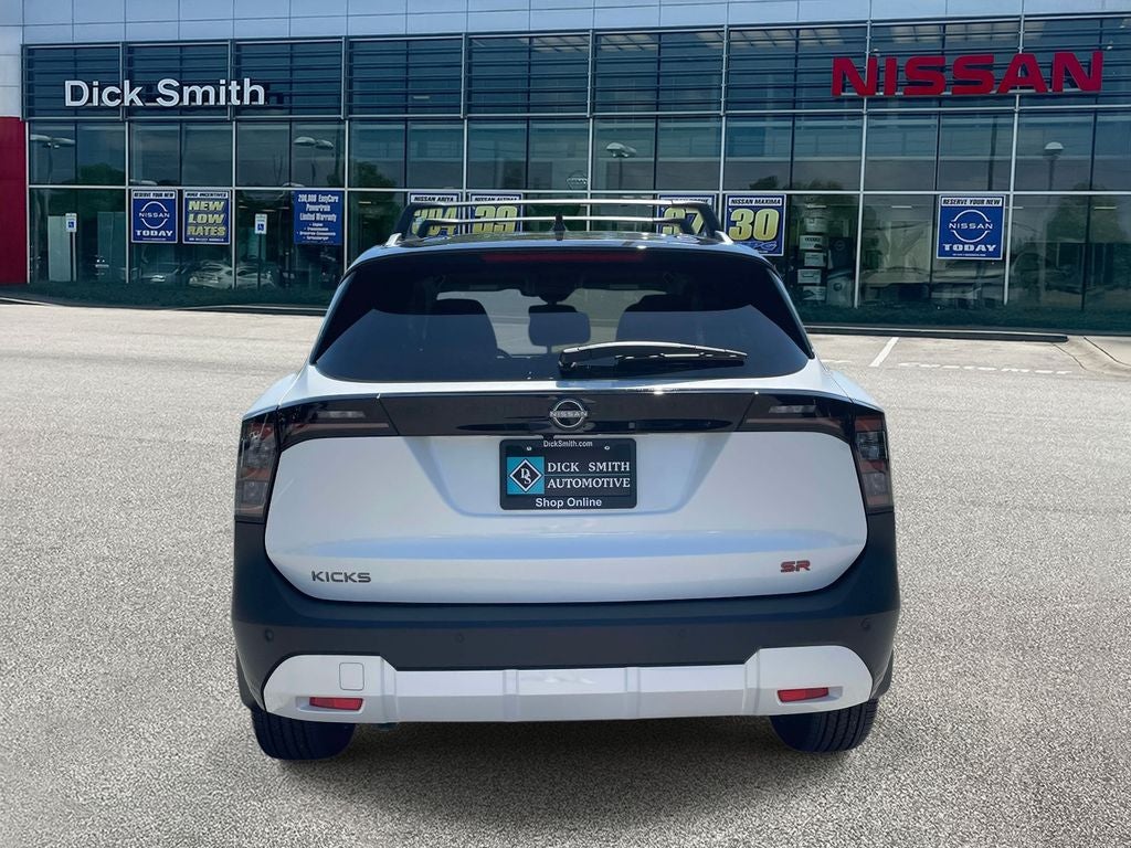 2026 Nissan Kicks SR