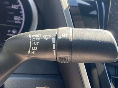 2022 Toyota Camry Hybrid LE