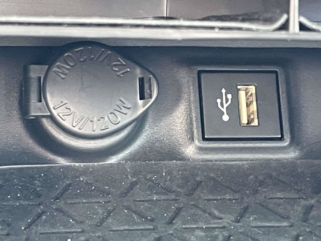 2025 Toyota RAV4 Hybrid XSE