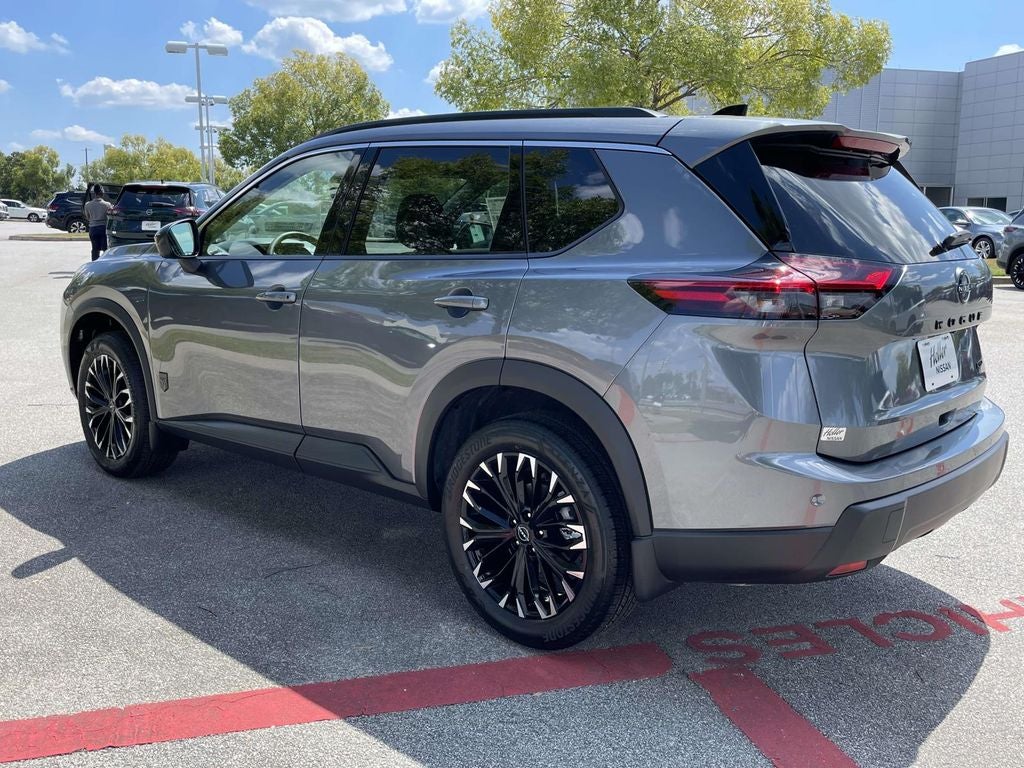 2026 Nissan Rogue Dark Armor™