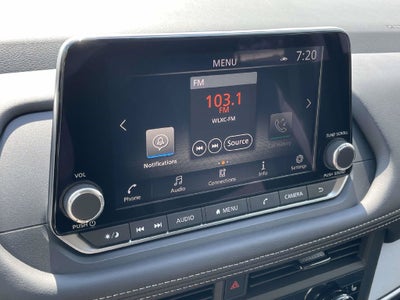 2026 Nissan Rogue SV