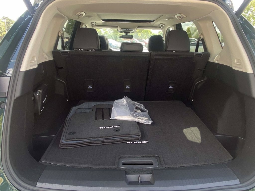 2026 Nissan Rogue Dark Armor™