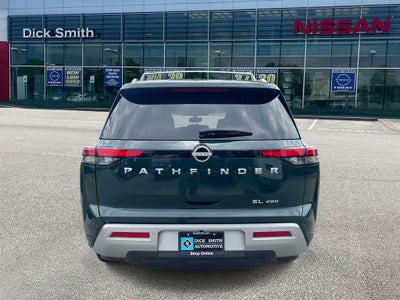 2025 Nissan Pathfinder SL