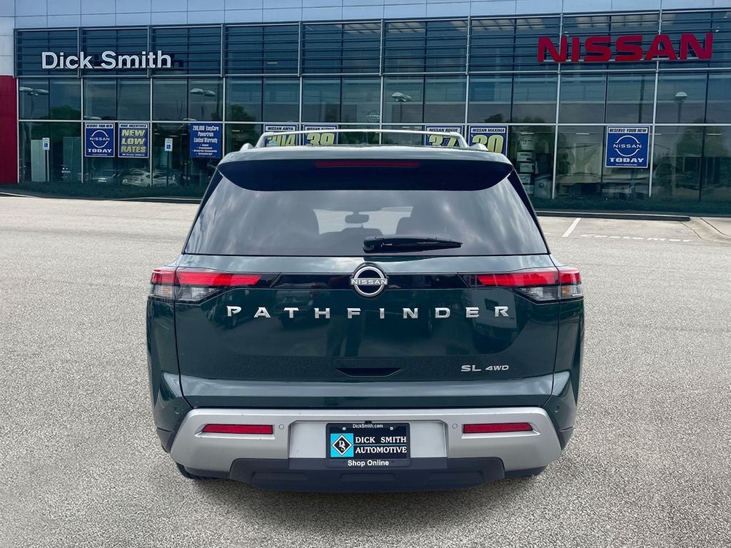 2025 Nissan Pathfinder SL