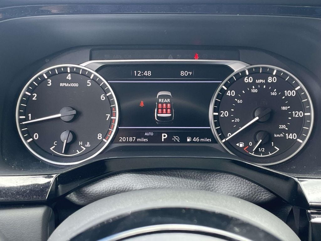 2025 Nissan Pathfinder SL