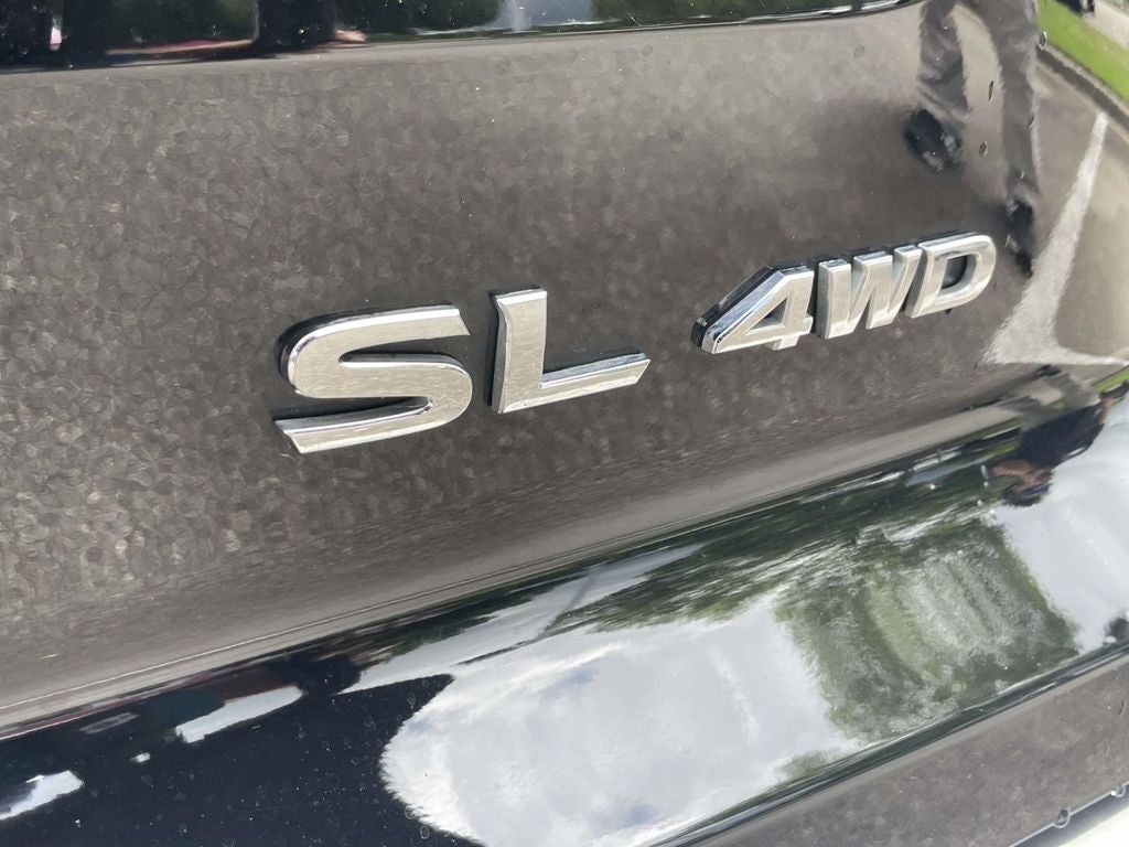 2025 Nissan Pathfinder SL