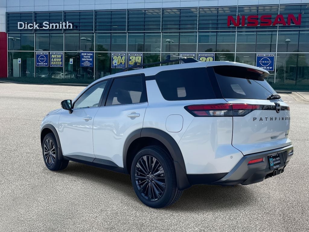 2026 Nissan Pathfinder SL