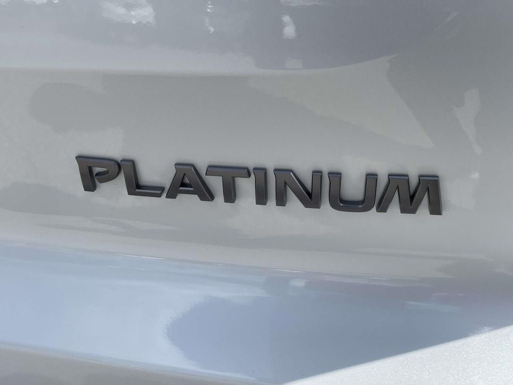 2026 Nissan Pathfinder Platinum