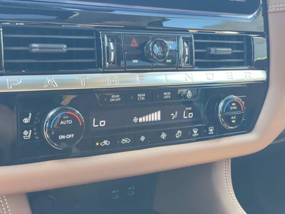 2026 Nissan Pathfinder Platinum
