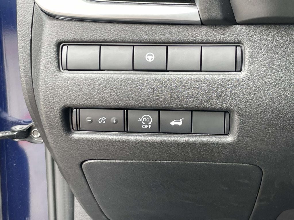 2025 Nissan Rogue SL