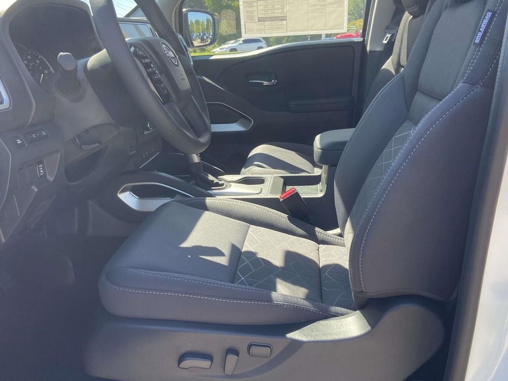 2027 Nissan Frontier Crew Cab SV