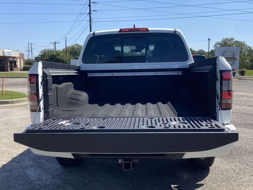 2027 Nissan Frontier Crew Cab SV