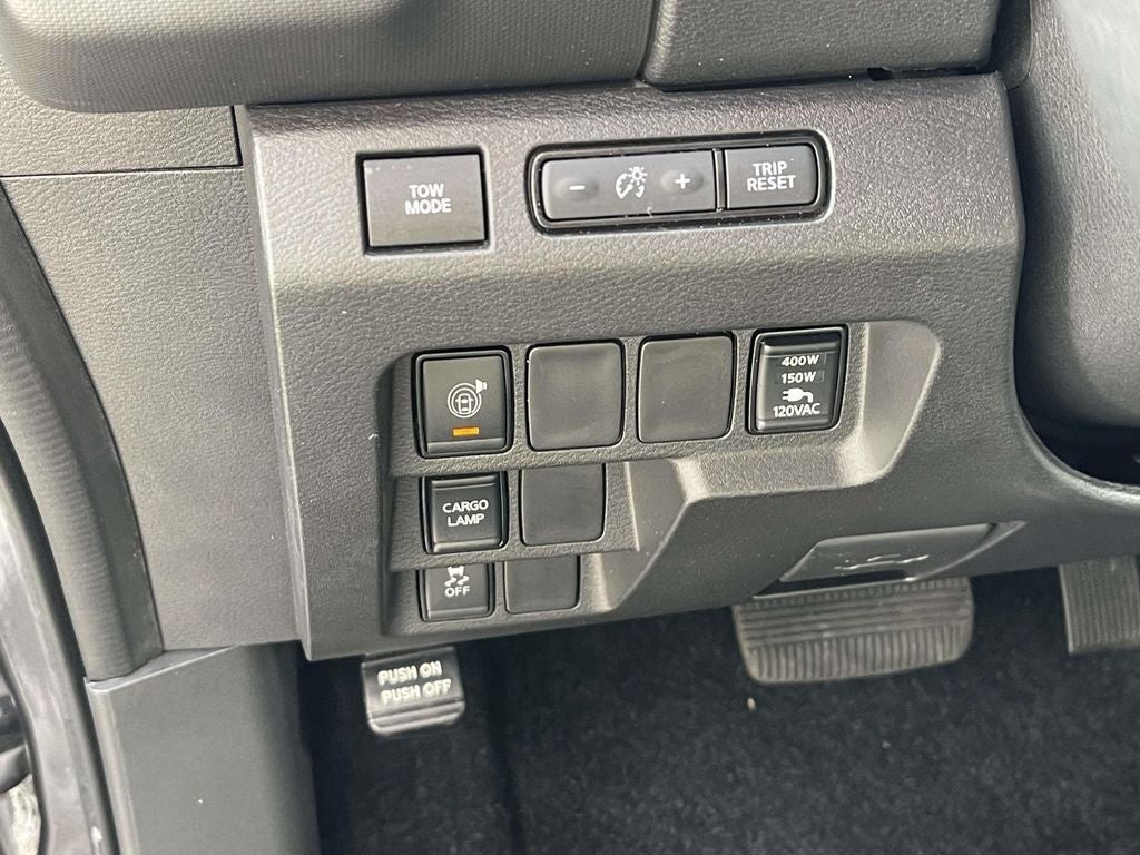 2024 Nissan Frontier SL