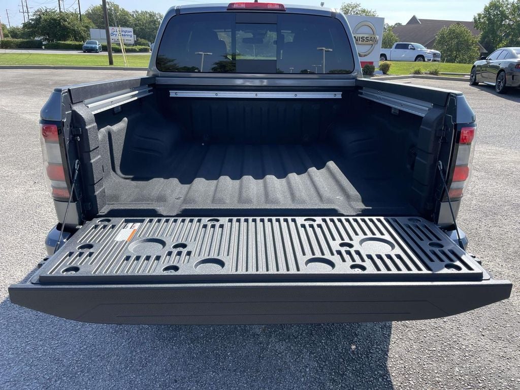 2027 Nissan Frontier Crew Cab SV
