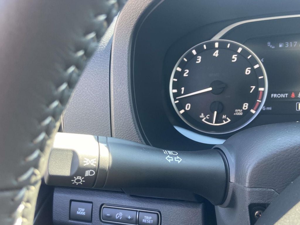 2027 Nissan Frontier SV