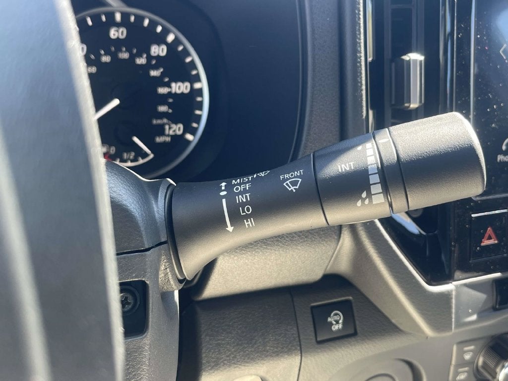 2027 Nissan Frontier Crew Cab SV