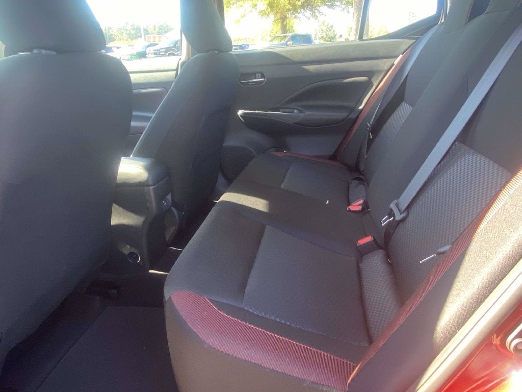 2025 Nissan Versa SR