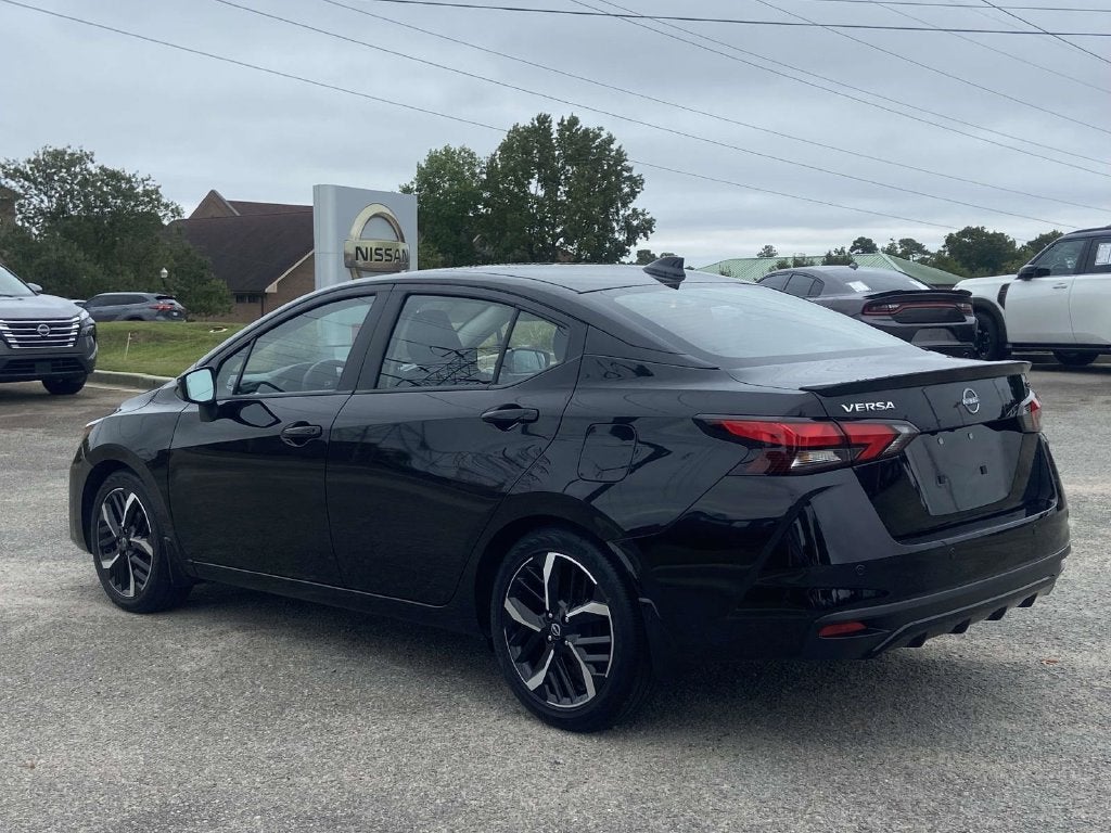 2025 Nissan Versa SR