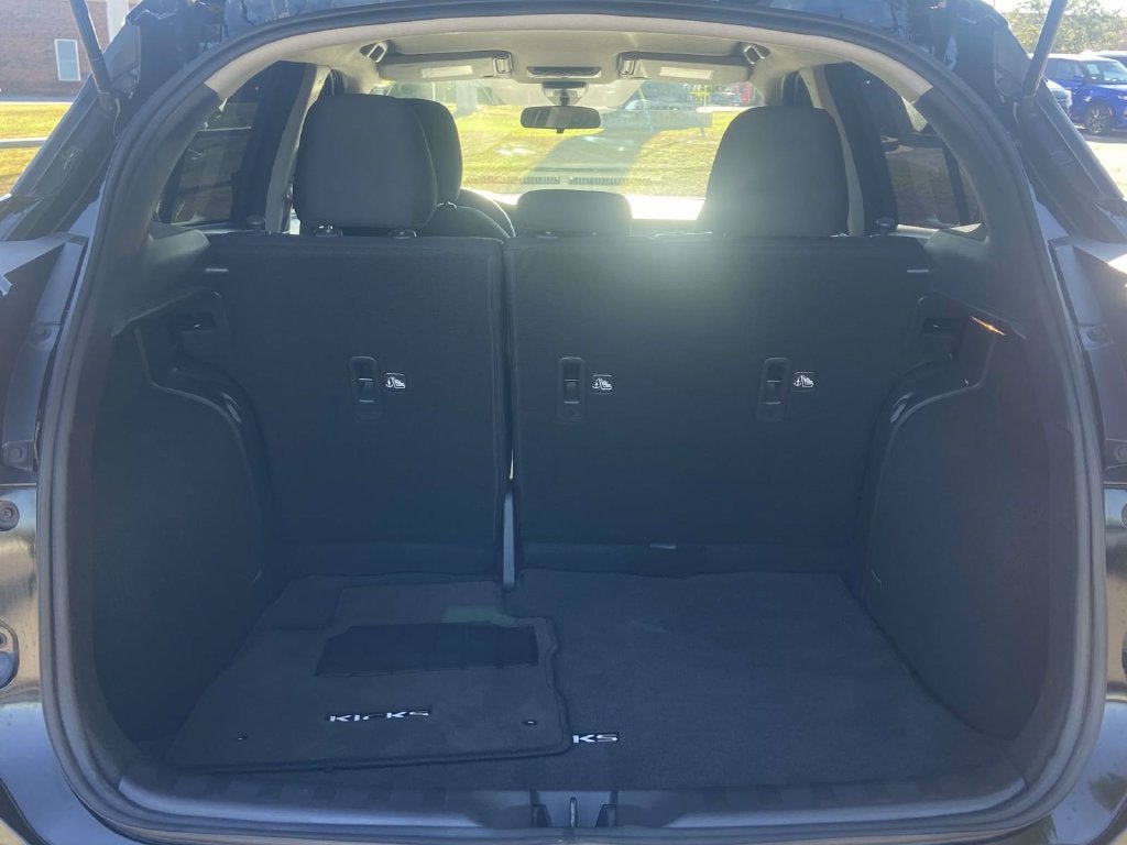 2023 Nissan Kicks S