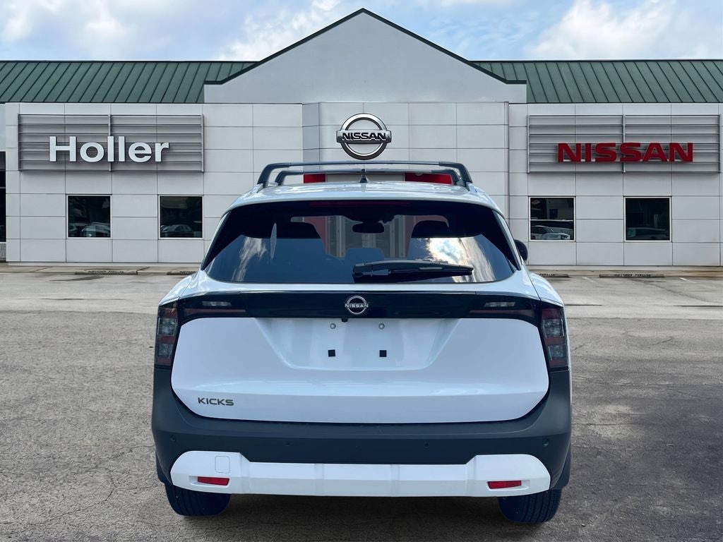 2026 Nissan Kicks SV