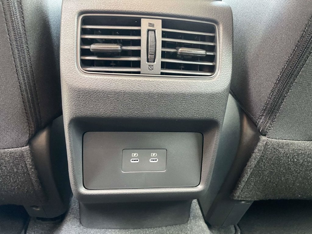 2027 Nissan Rogue SV