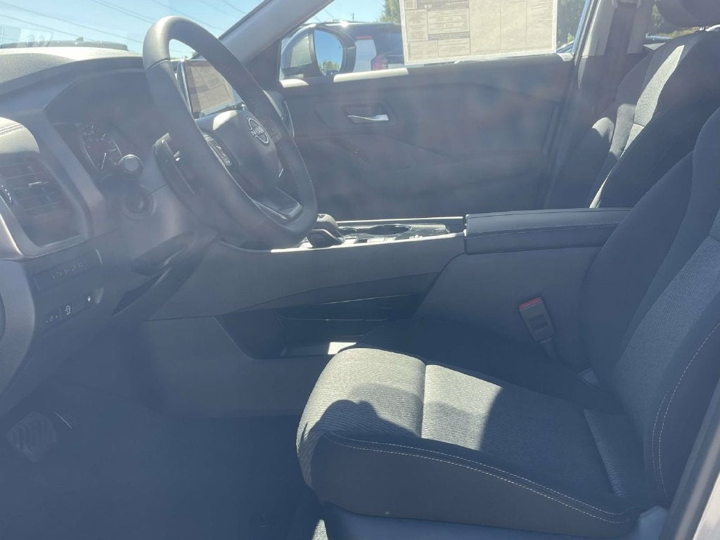 2027 Nissan Rogue SV