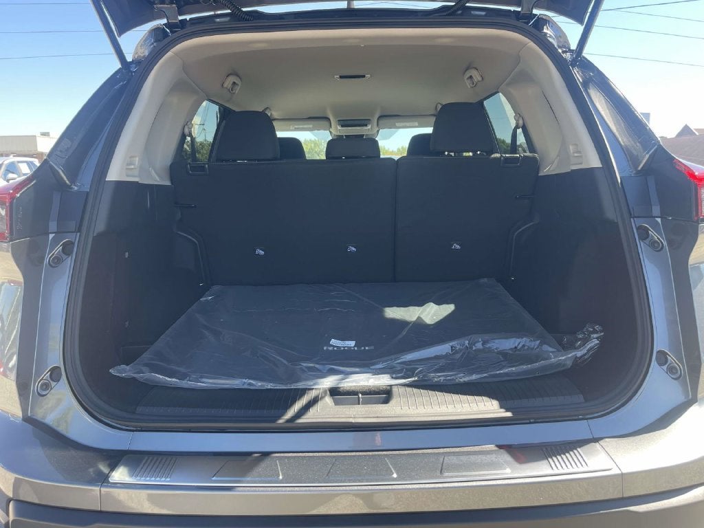 2027 Nissan Rogue SV