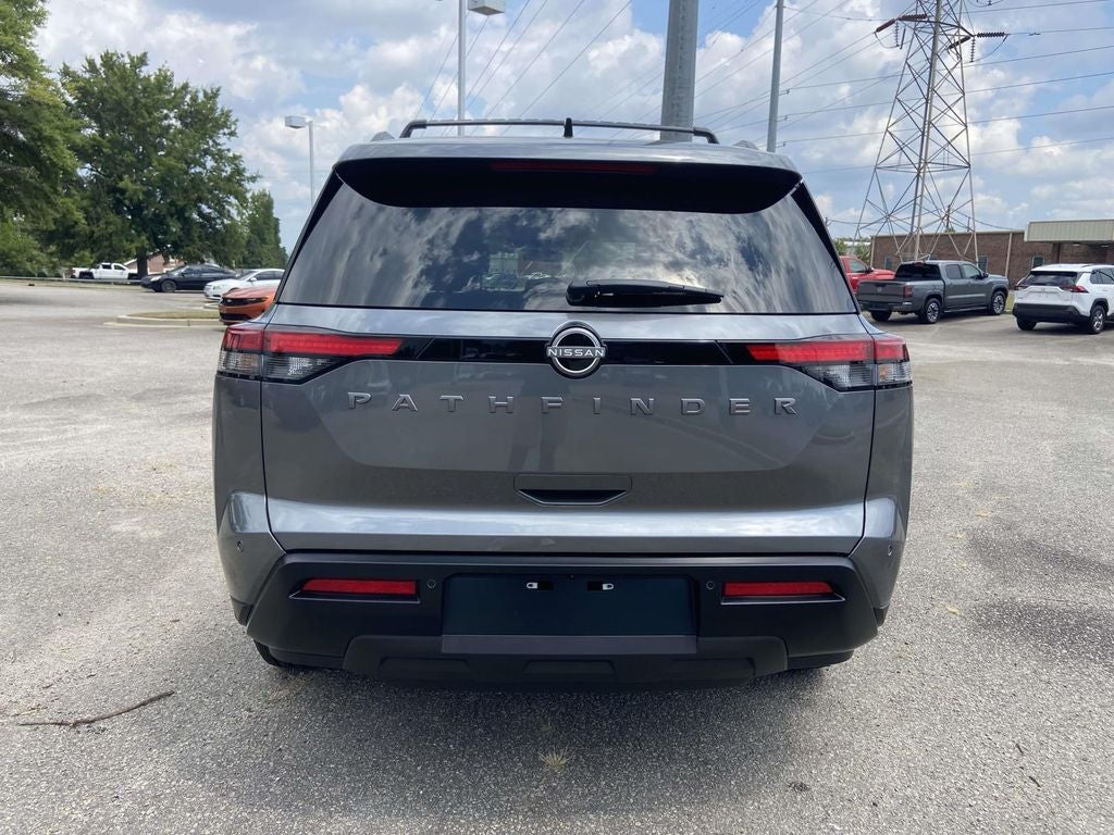2026 Nissan Pathfinder SV