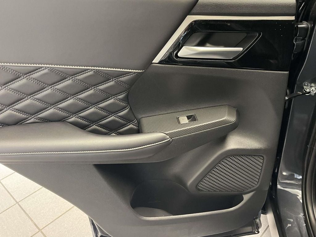 2026 Nissan Rogue Plug-In Hybrid Platinum