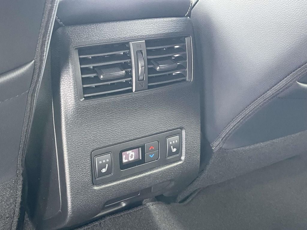 2026 Nissan Rogue Plug-In Hybrid Platinum