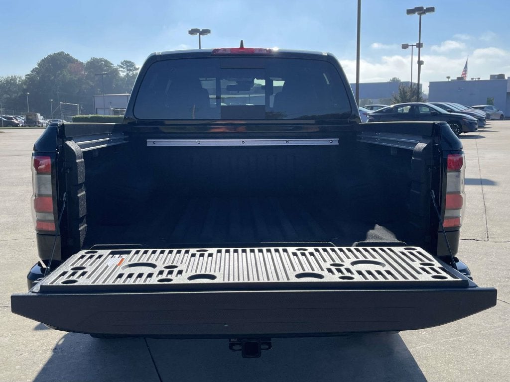 2027 Nissan Frontier Crew Cab SV
