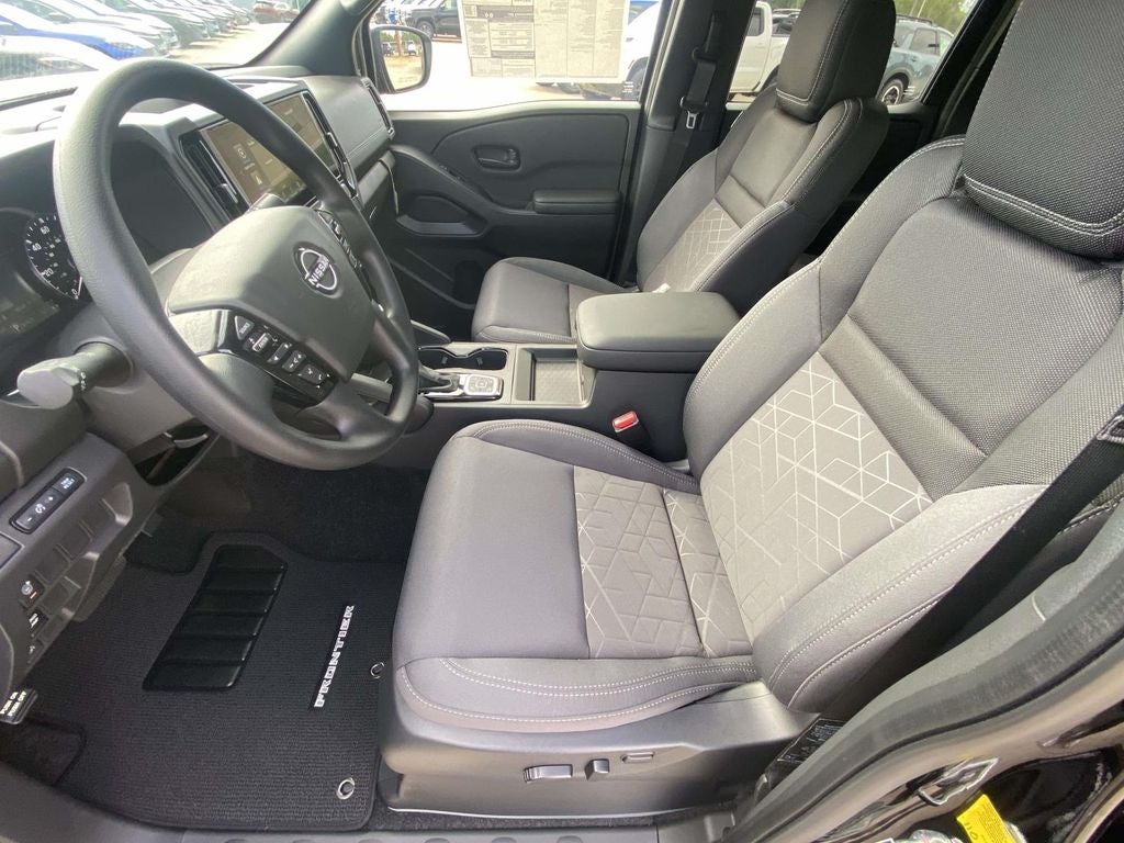 2027 Nissan Frontier SV