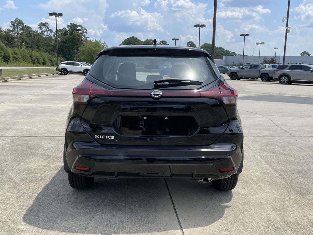 2025 Nissan Kicks Play S