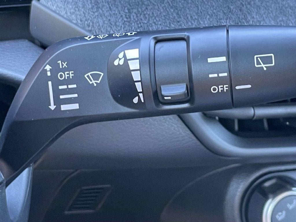 2027 Nissan Kicks S