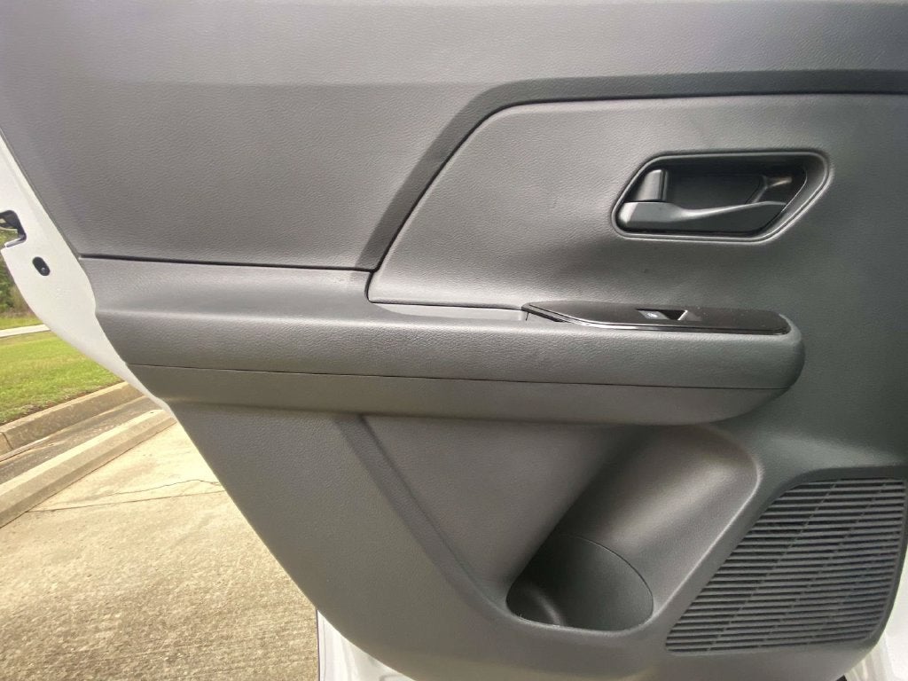 2027 Nissan Kicks S