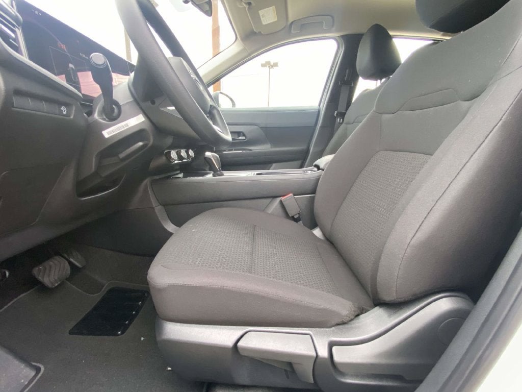 2027 Nissan Kicks S
